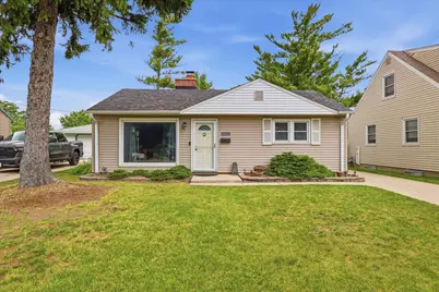 6622 W Bennett Ave, Milwaukee, WI 53219 - Photo 1