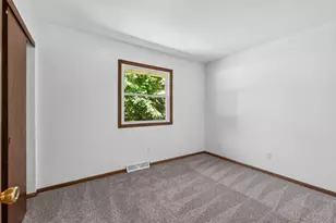 N101W15864 Santa Fe Dr, Germantown, WI 53022 - Photo 17