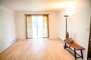 N115W17125 Armada Dr, Germantown, WI 53022 - Photo 5