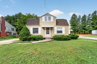 615 Roosevelt Dr, West Bend, WI 53090 - Photo 19