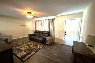 780 N Glenwood Dr, Silver Lake, WI 53170 - Photo 9