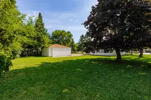 7191 S 37th Pl, Franklin, WI 53132 - Photo 35