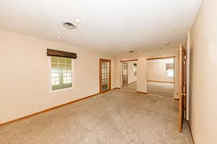 7191 S 37th Pl, Franklin, WI 53132 - Photo 21