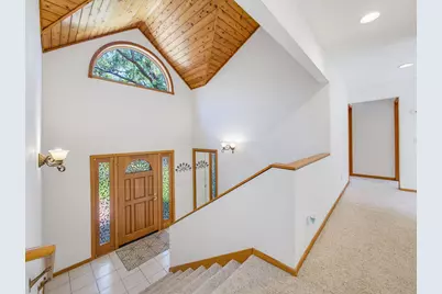 S1W31450  Hickory Hollow Ct, Delafield, WI 53018 - Photo 7