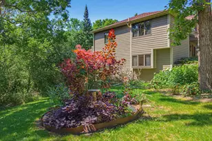 S1W31450 Hickory Hollow Ct, Delafield, WI 53018 - Photo 53