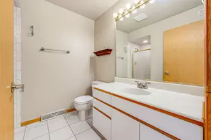 S1W31450 Hickory Hollow Ct, Delafield, WI 53018 - Photo 25