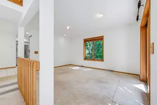 S1W31450 Hickory Hollow Ct, Delafield, WI 53018 - Photo 13