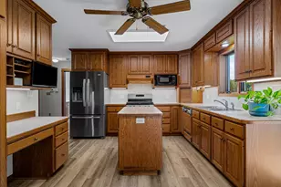 2925 Youngdale Ave, Campbell, WI 54603 - Photo 9