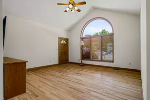 2925 Youngdale Ave, Campbell, WI 54603 - Photo 5