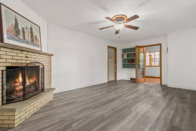 10849 W Derby Ave, Wauwatosa, WI 53225 - Photo 23