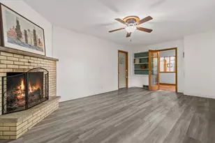 10849 W Derby Ave, Wauwatosa, WI 53225 - Photo 23