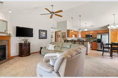 21890 N Weather Edge Cir #H, Lannon, WI 53046 - Photo 9
