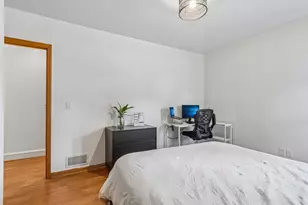 6214 W Stevenson St, Milwaukee, WI 53213 - Photo 25