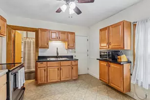 6214 W Stevenson St, Milwaukee, WI 53213 - Photo 15
