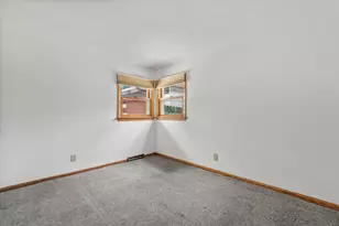 5445 S Nicholson Ave, Cudahy, WI 53110 - Photo 13
