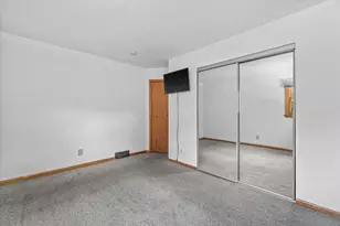 5445 S Nicholson Ave, Cudahy, WI 53110 - Photo 17