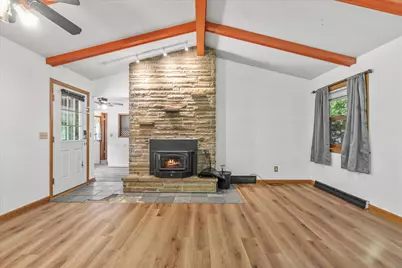 5445 S Nicholson Ave, Cudahy, WI 53110 - Photo 5