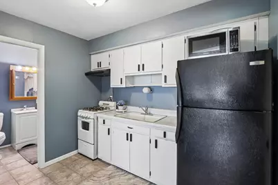 3119 S 122nd St #5, West Allis, WI 53227 - Photo 9