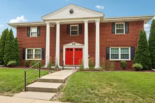 3119 S 122nd St, West Allis, WI 53227 - Photo 1