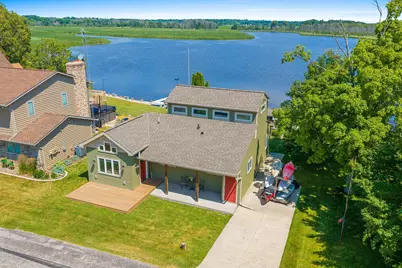 3068  Cottage Ln, Two Rivers, WI 54241 - Photo 53