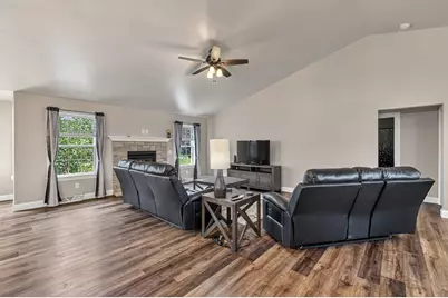 W4095  Thornwood Dr, Taycheedah, WI 53049 - Photo 13