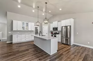 W4095 Thornwood Dr, Taycheedah, WI 53049 - Photo 9