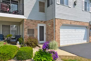 1117 N Sunnyslope Dr, Racine, WI 53406 - Photo 1