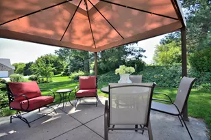 W232N3011 Emerald Ln, Pewaukee, WI 53072 - Photo 27