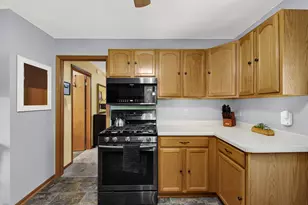 720 Timberline Trail, Hartford, WI 53027 - Photo 13