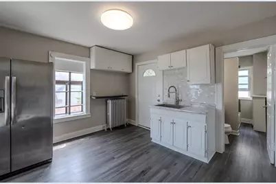 3107 S 12th St, Milwaukee, WI 53215 - Photo 15