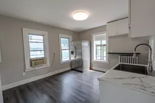 3107 S 12th St, Milwaukee, WI 53215 - Photo 13