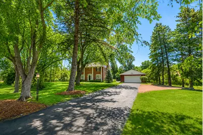 1125 W Heather Ln, River Hills, WI 53217 - Photo 27