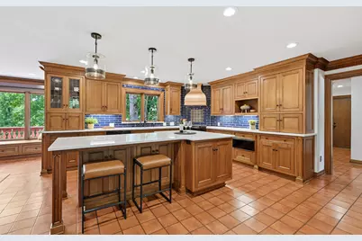 2005  Derrin Ln, Brookfield, WI 53045 - Photo 25