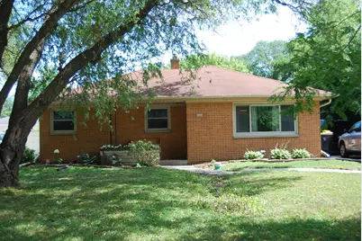 4456  N 107th St, Wauwatosa, WI 53225 - Photo 25