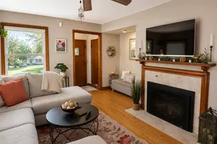2405 Erie St, Racine, WI 53402 - Photo 9