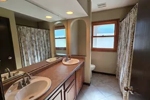 3415 W Cold Spring Rd, Greenfield, WI 53221 - Photo 9