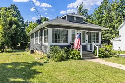 419 W Geneva St, Williams Bay, WI 53191 - Photo 1