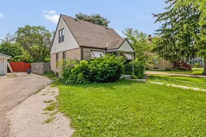 5016 N 49th St, Milwaukee, WI 53218 - Photo 3