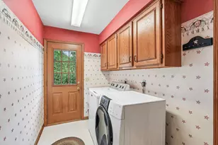 N106W7072 Dayton St, Cedarburg, WI 53012 - Photo 17
