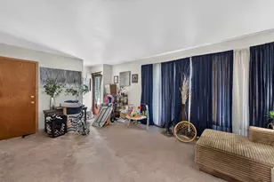 8624 W Hampton Ave, Milwaukee, WI 53225 - Photo 9