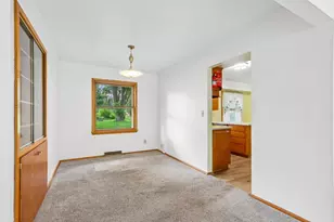 4765 W Willow Rd, Brown Deer, WI 53223 - Photo 7