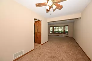 14325 W Lincoln Ave, New Berlin, WI 53151 - Photo 9