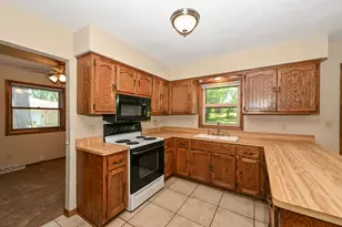 14325 W Lincoln Ave, New Berlin, WI 53151 - Photo 13