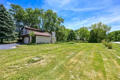 14325 W Lincoln Ave, New Berlin, WI 53151 - Photo 33