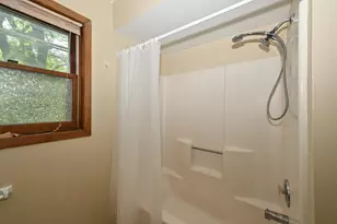 14325 W Lincoln Ave, New Berlin, WI 53151 - Photo 27