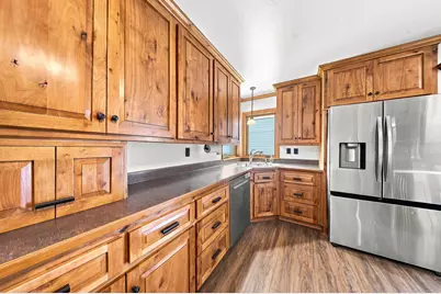 5782 S New York Ave, Cudahy, WI 53110 - Photo 13