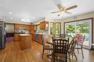 149 Hickory Dr, Delafield, WI 53018 - Photo 9