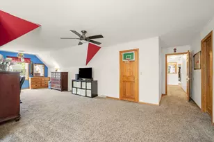 149 Hickory Dr, Delafield, WI 53018 - Photo 25