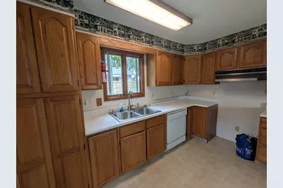 1416  Blodgett Ln, Delavan, WI 53115 - Photo 9
