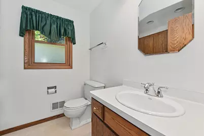 1075 S Silverbrook Dr, West Bend, WI 53095 - Photo 13